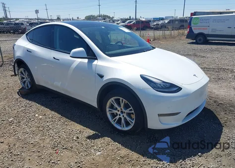 2021 Tesla Model Y Long Range Dual Motor All-Wheel Drive from USA, damaged, VIN 5YJYGDEE6MF063038